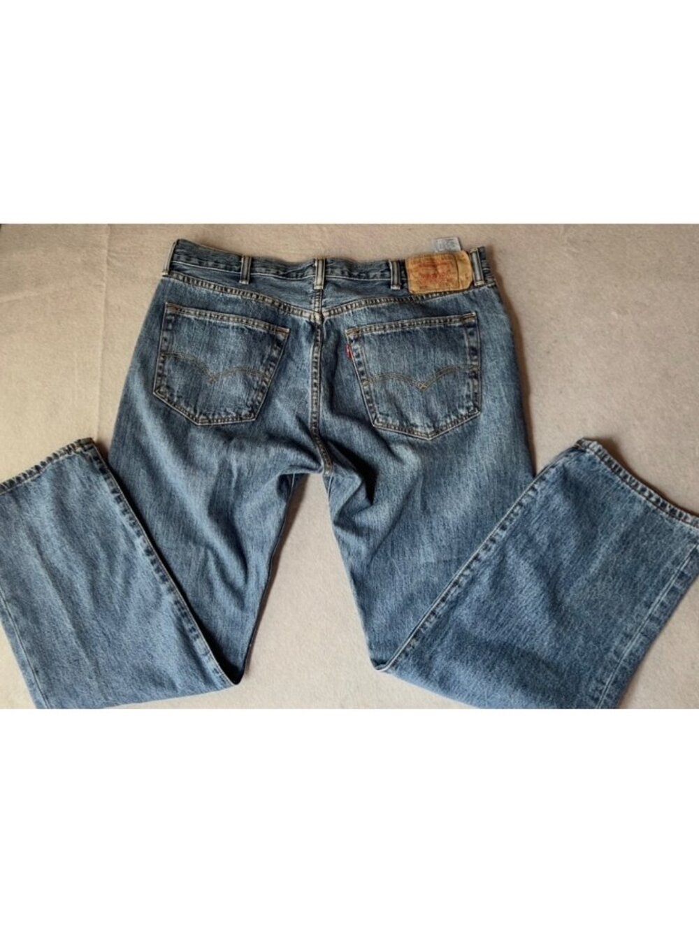 Levis 501 Jeans 38x30 Straight-Leg 5 Button Fly  Blue Denim 5 Pocket Medium Wash - Picture 2 of 8